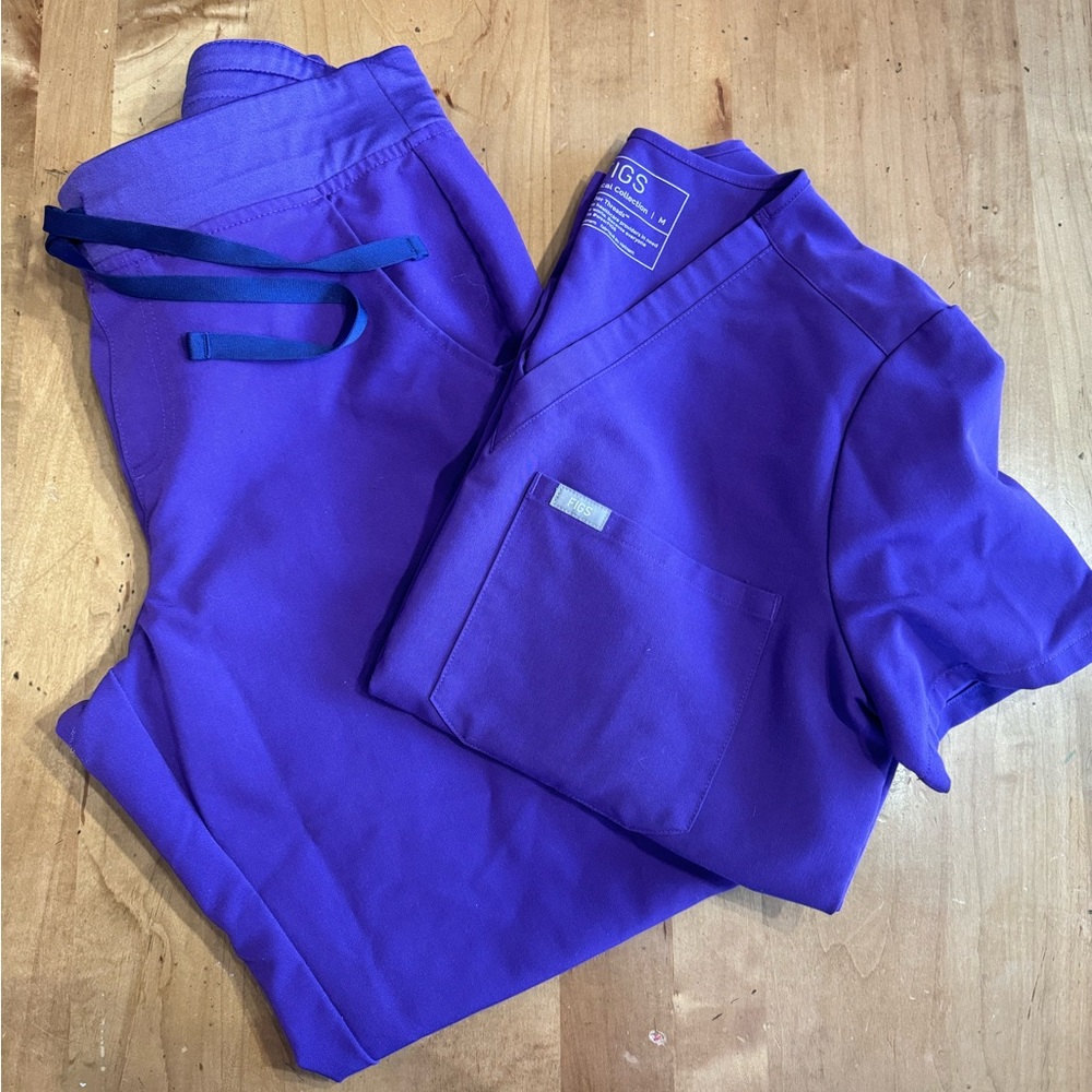 Figs scrub set